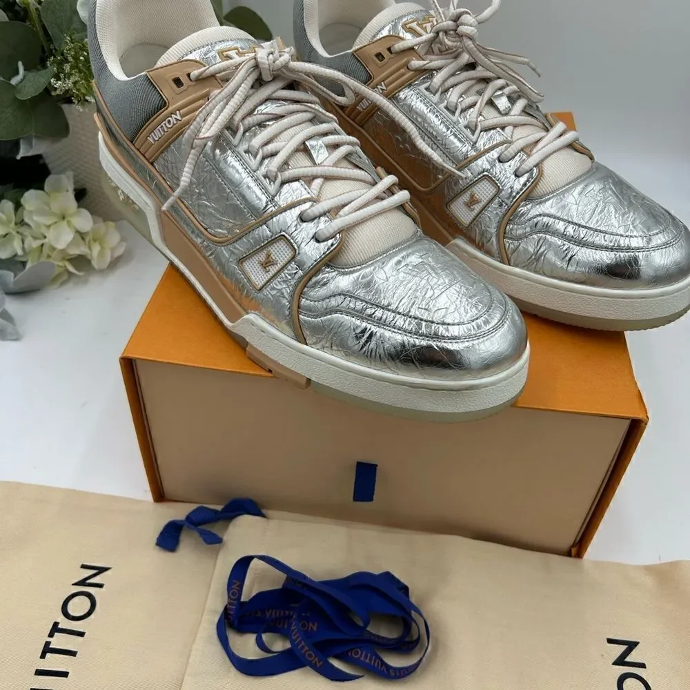 Louis Vuitton comes original